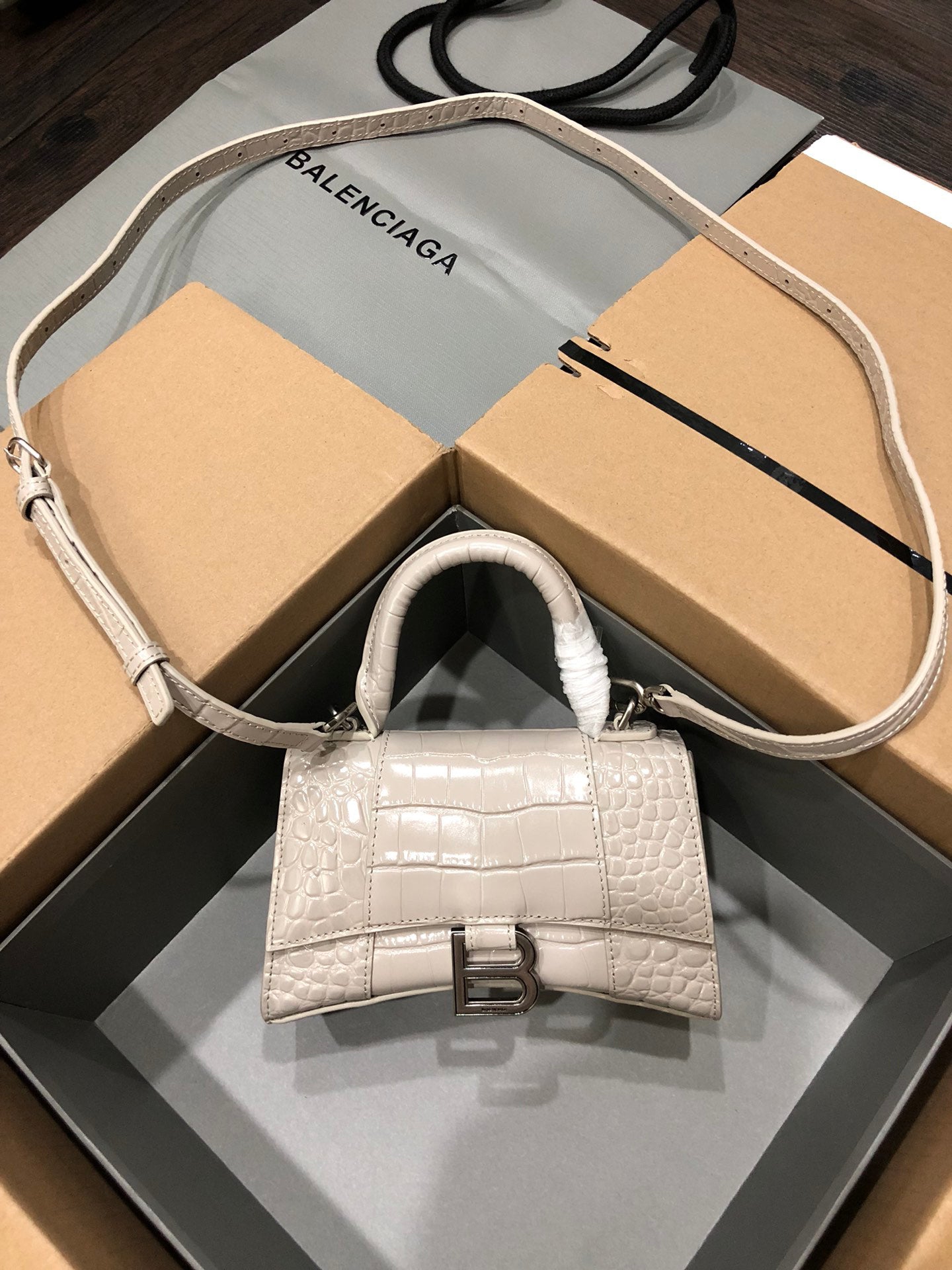 new-designer-premium-bags-nm24527