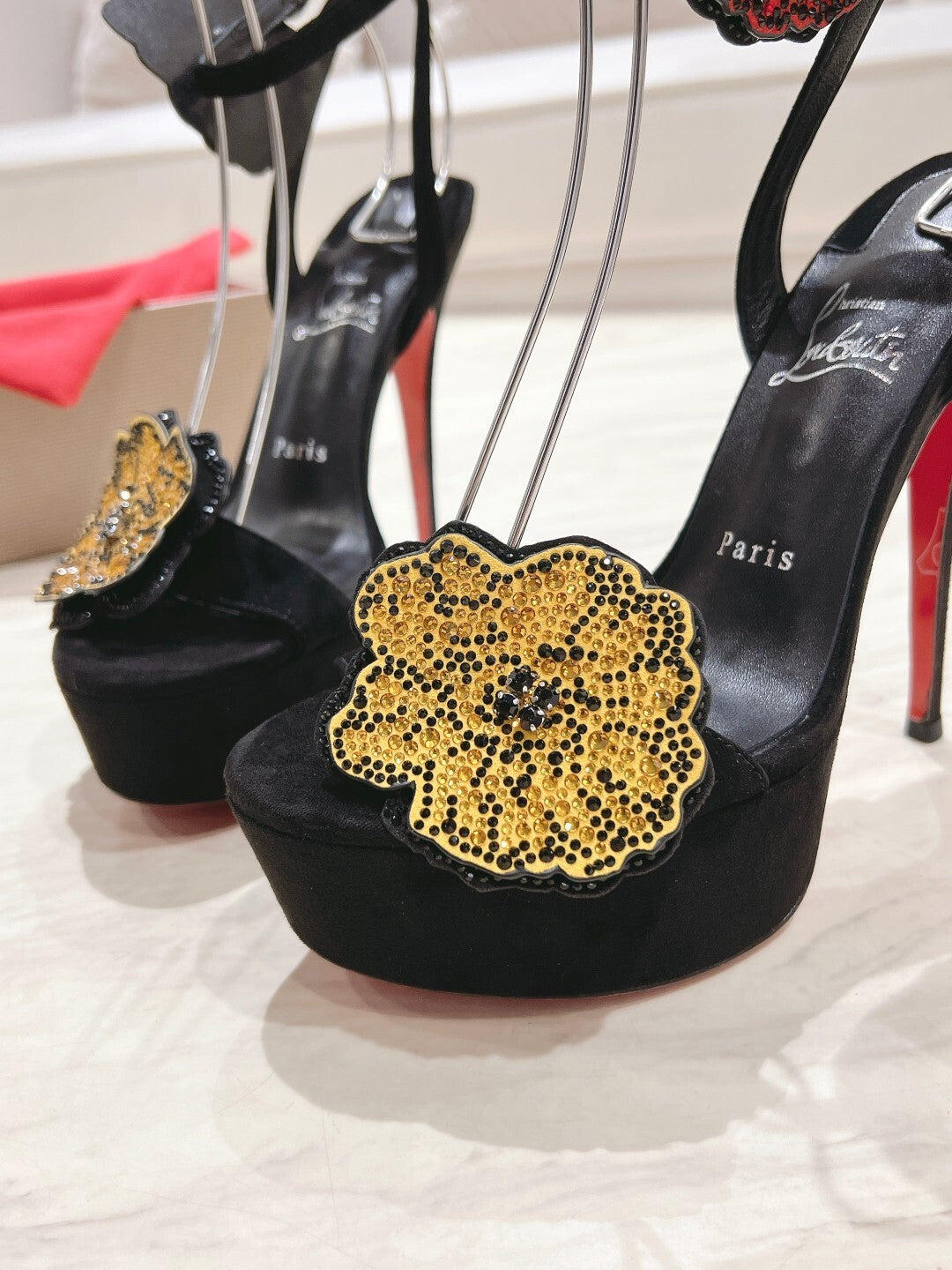 Dragons Bags - Best High-End Brands in One Place - AFFORDABLE LUXURY HEELS - 8149