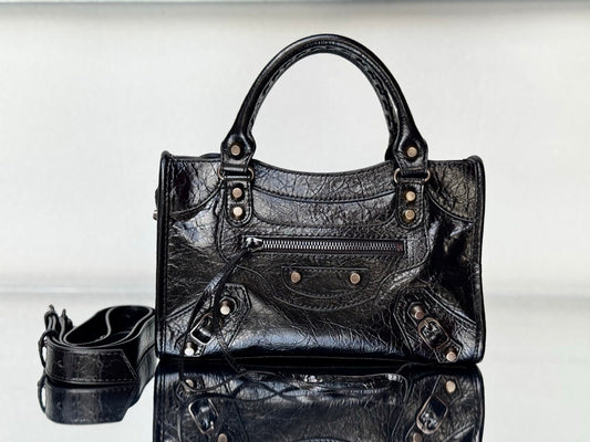 new-luxury-designer-bags-nm24416