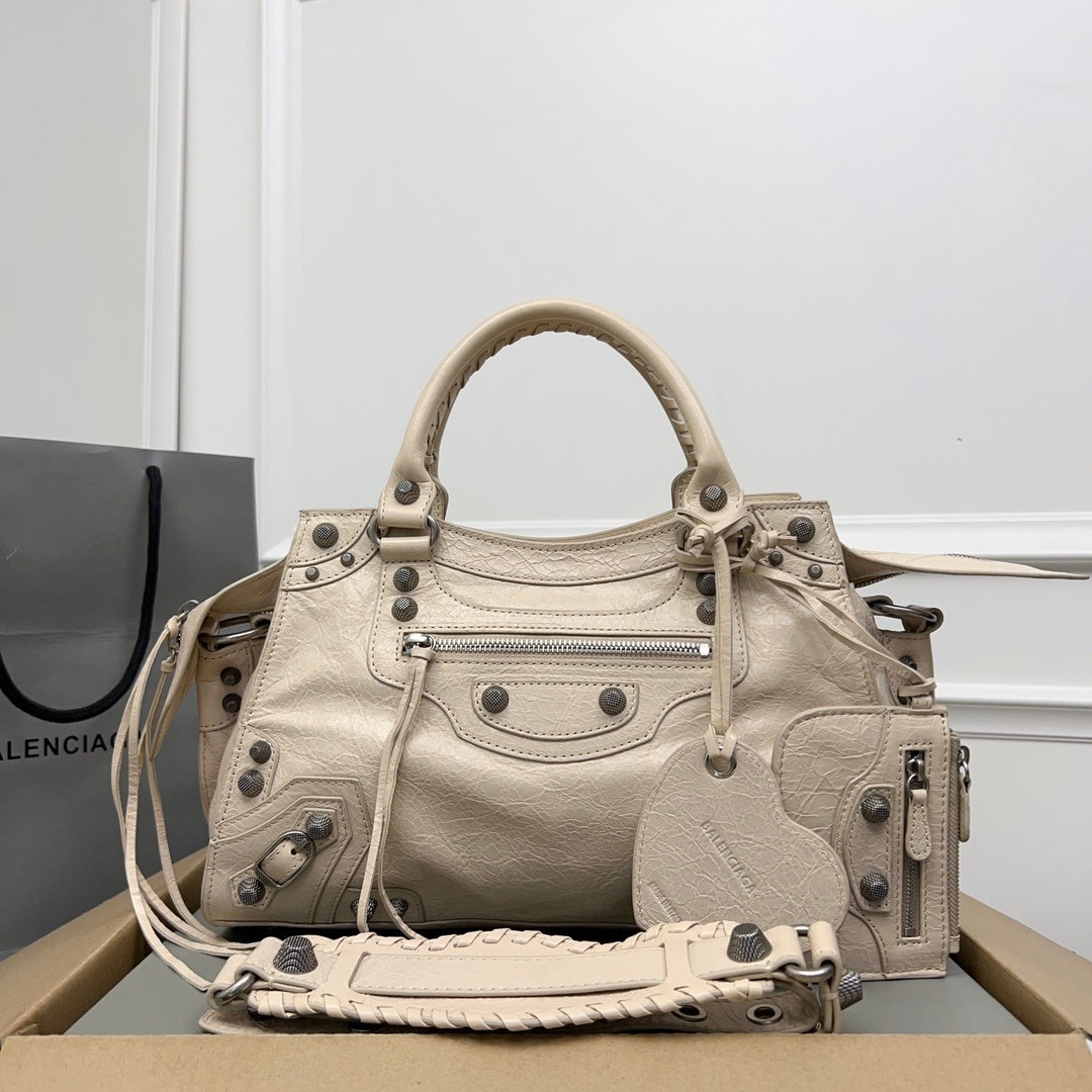 new-luxury-designer-bags-nm24277