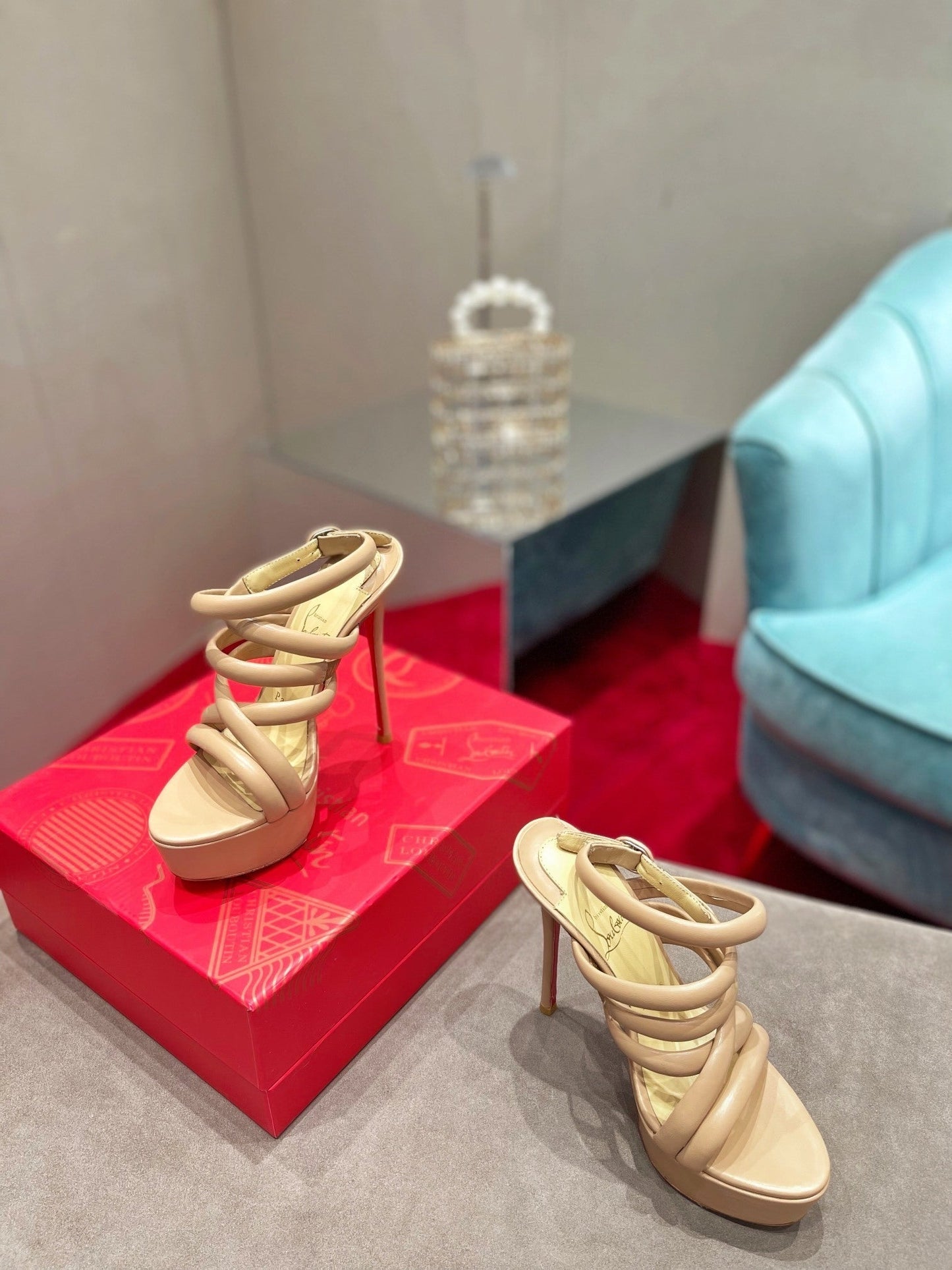 Dragons Bags - High-Quality Designer Products for You - AFFORDABLE LUXURY HEELS - 7955