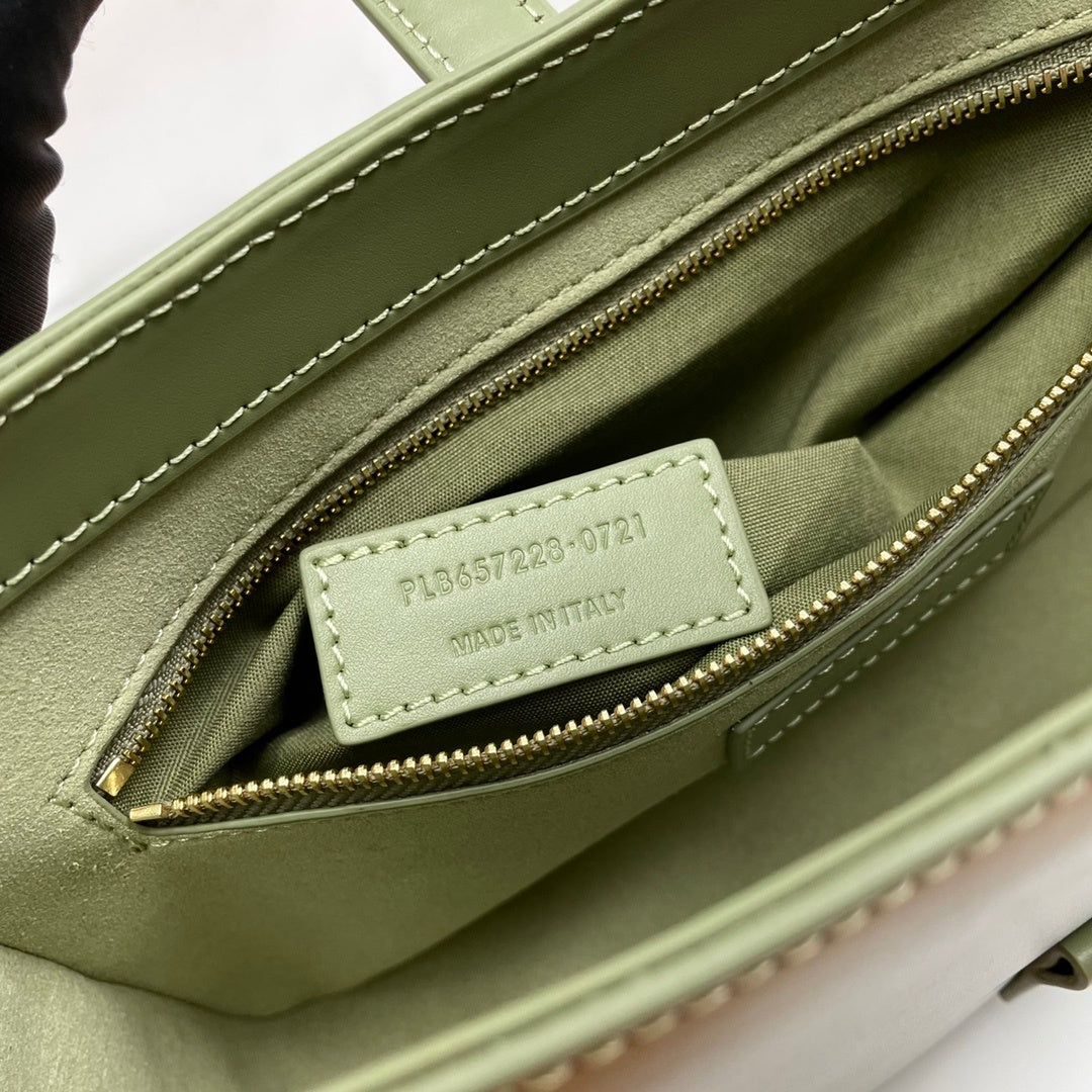 Dragons Bags - High-Quality Designer Products for You - AFFORDABLE LUXURY BAGS - 5723
