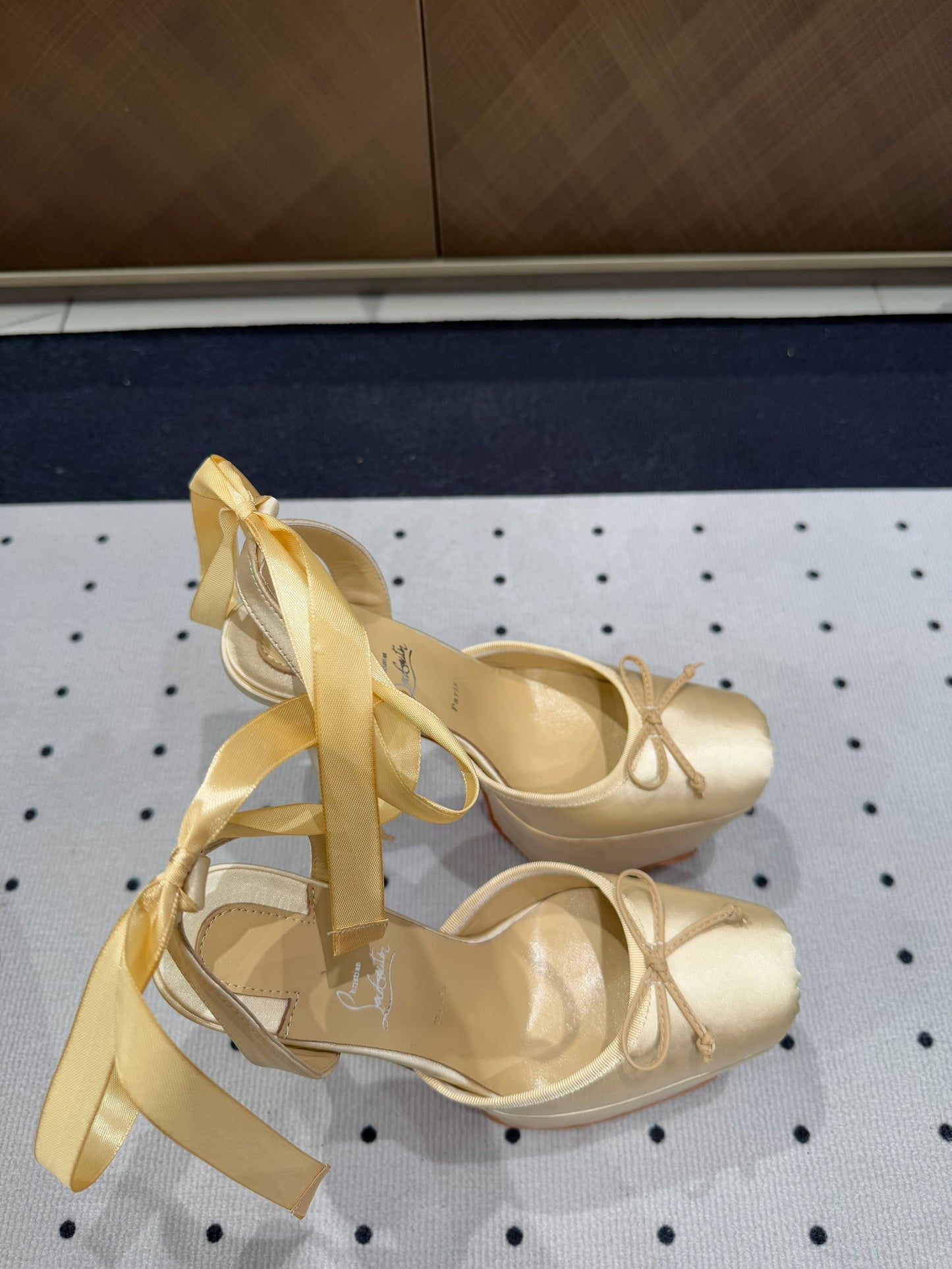 Dragons Bags - Premium Luxury Goods and Accessories - AFFORDABLE LUXURY HEELS - 8218