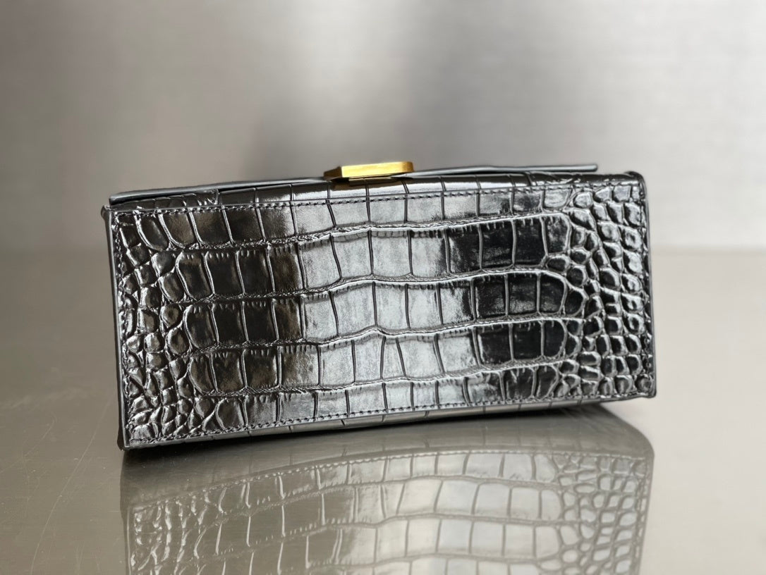 new-luxury-designer-bags-nm24584