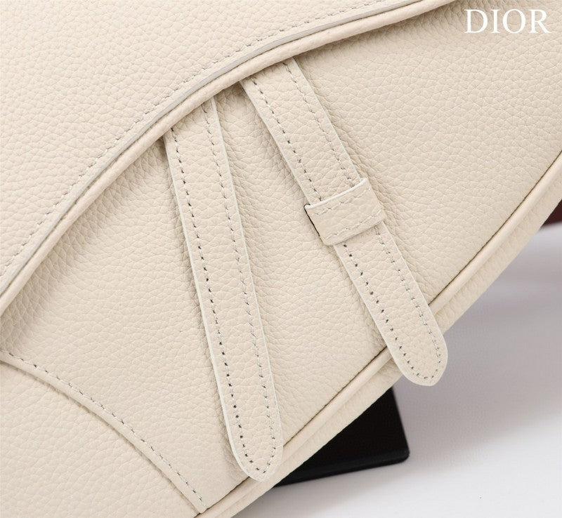 Dragons Bags Detail