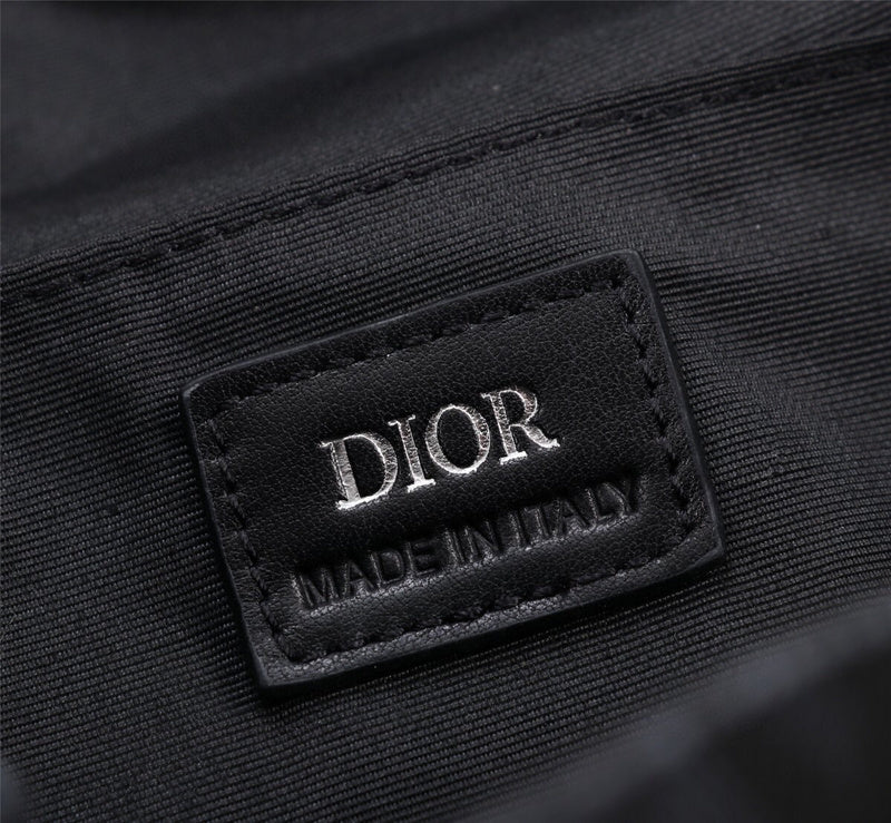 Dragons Bags Detail