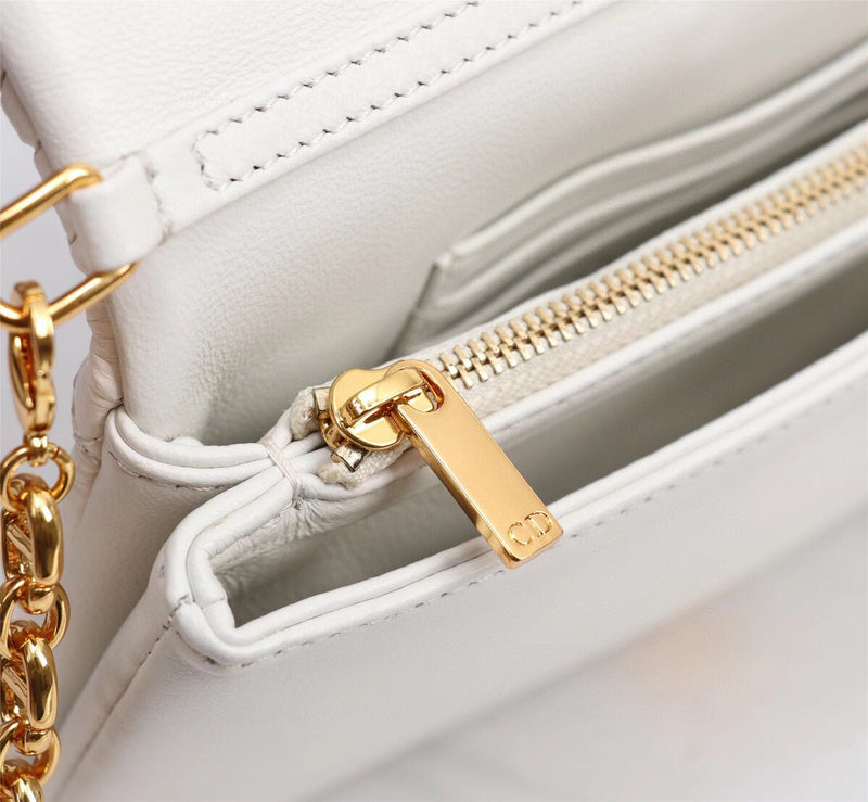 Dragons Bags Detail