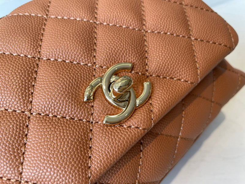 Dragons Bags Detail