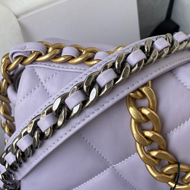 Dragons Bags Detail