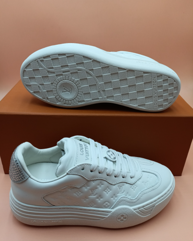 Dragons Bags Detail