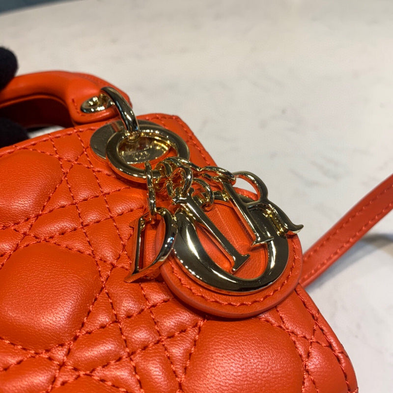 Dragons Bags Detail