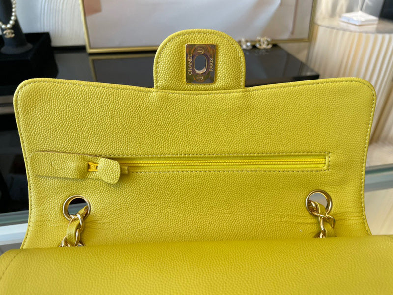 Dragons Bags Detail