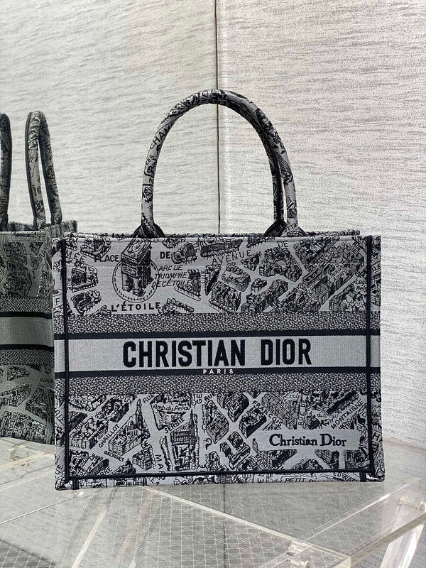 Dragons Bags Detail
