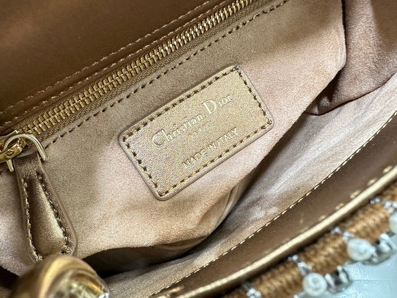 Dragons Bags Detail