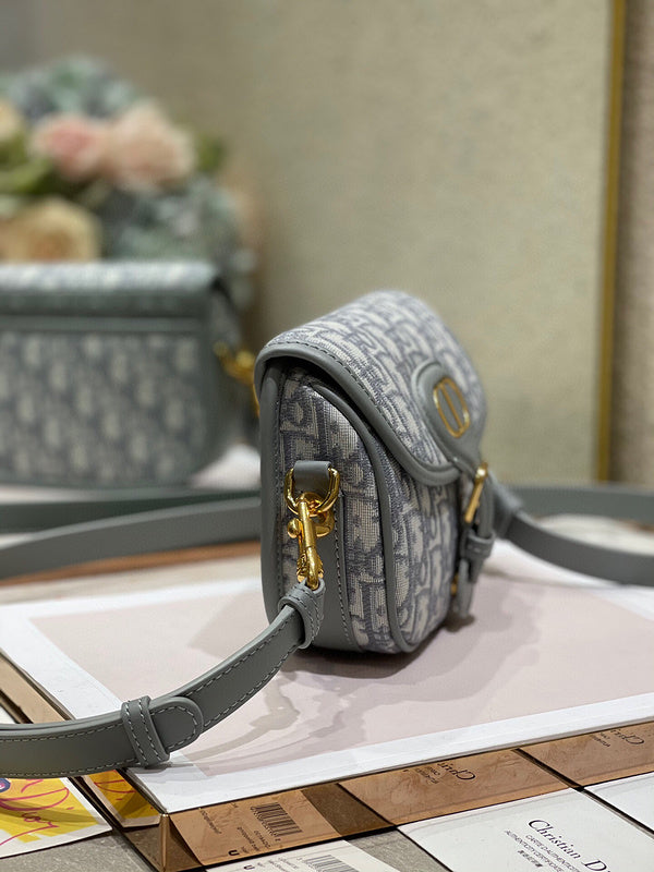 Dragons Bags Detail