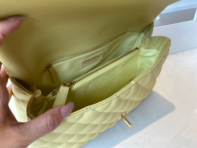Dragons Bags Detail