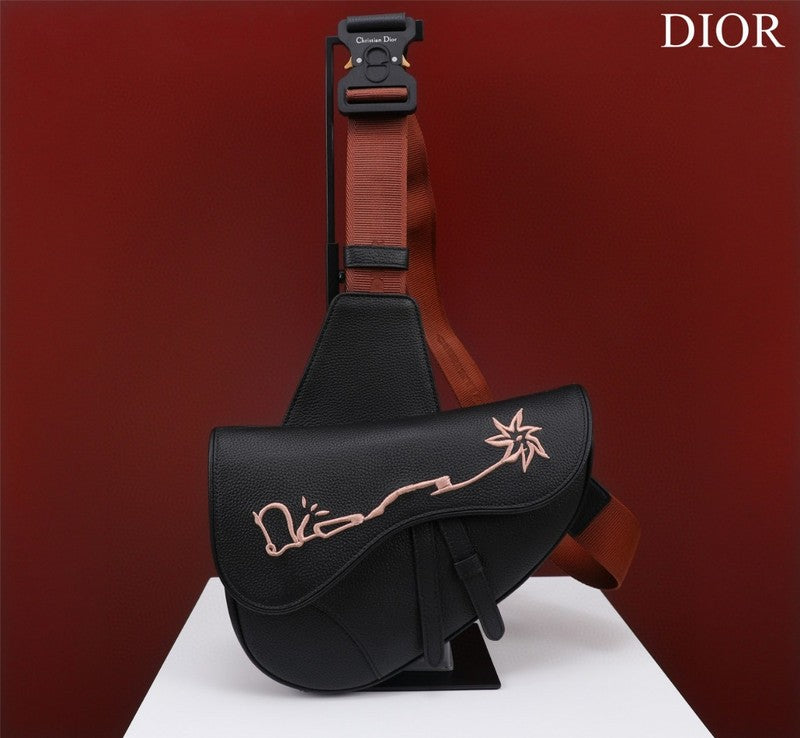 Dragons Bags Detail