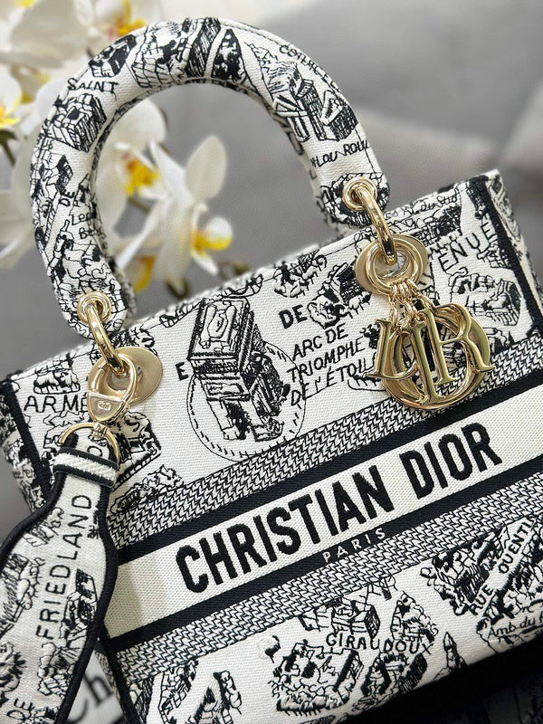 Dragons Bags Detail