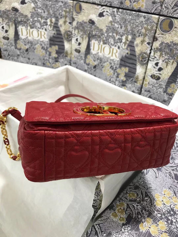 Dragons Bags Detail