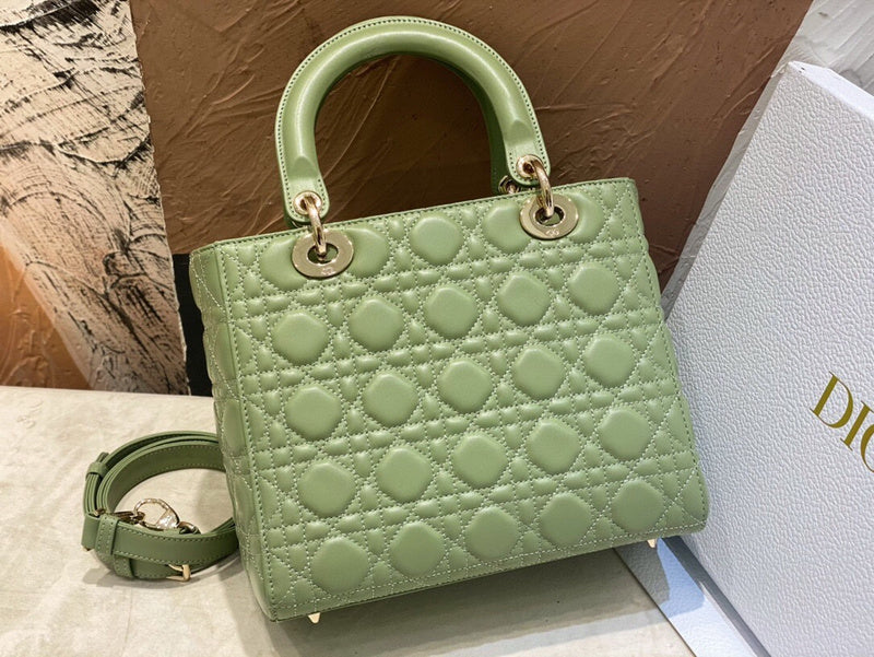Dragons Bags Detail