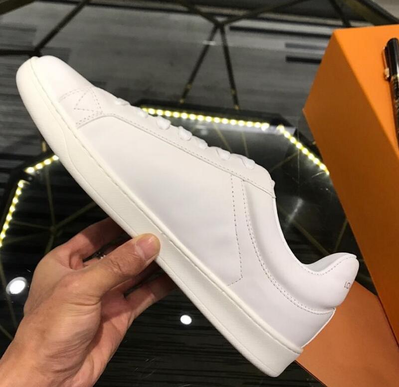 Dragons Bags Detail