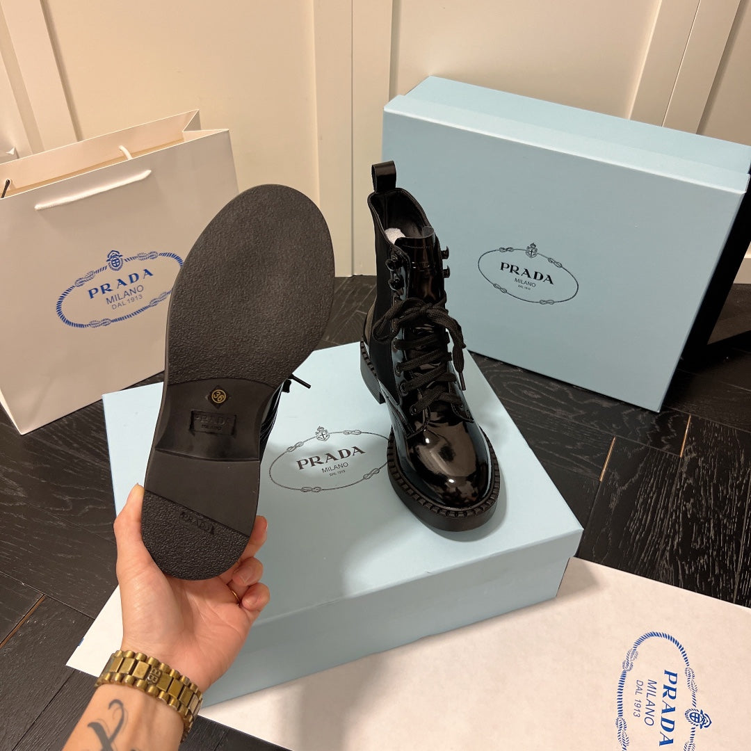PD BRUSHED-LEATHER AND RE-NYLON BOOTS SHINY BLACK
