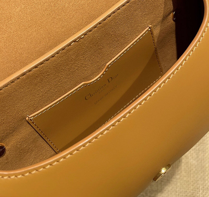 Dragons Bags Detail