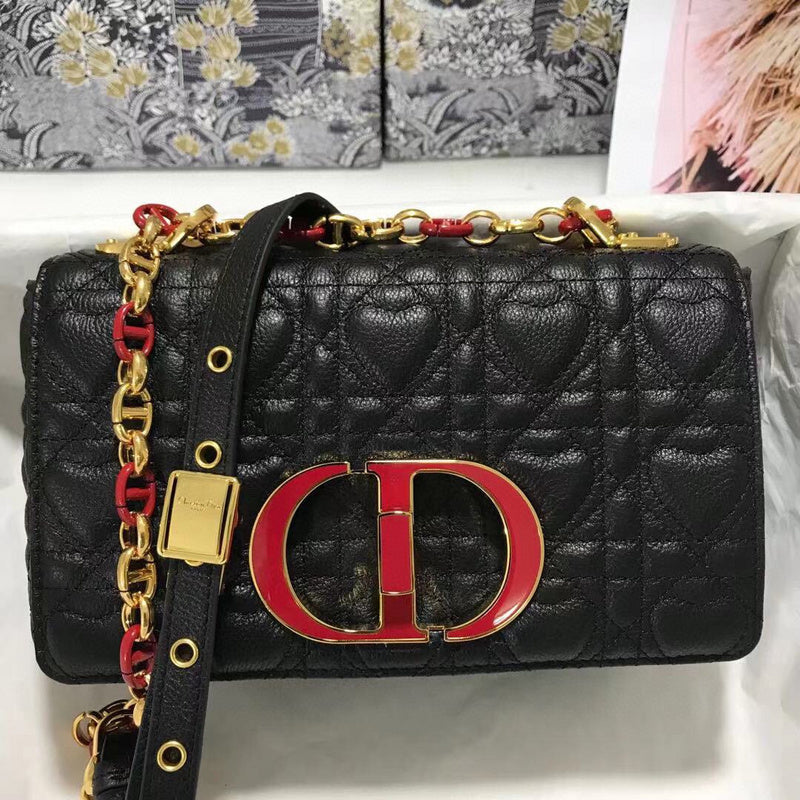 Dragons Bags Detail