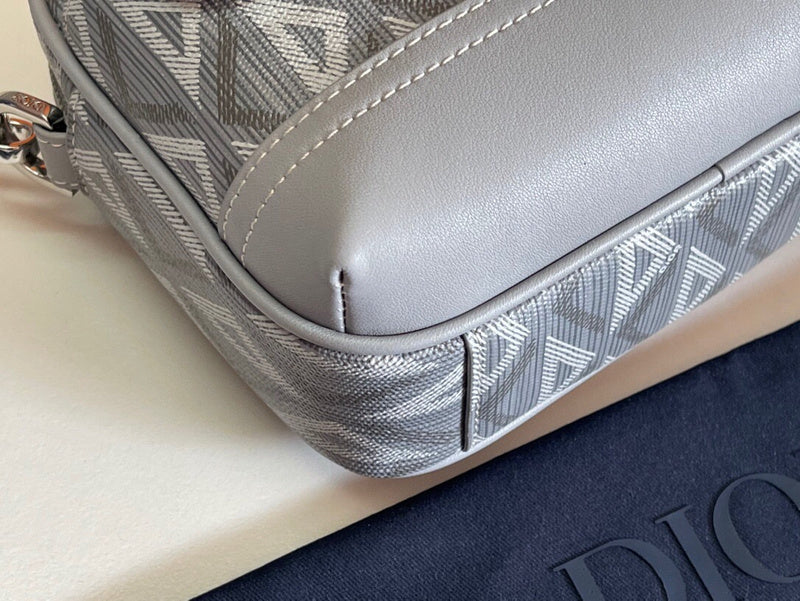 Dragons Bags Detail