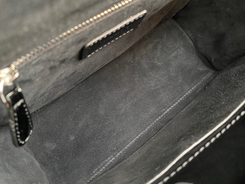 Dragons Bags Detail