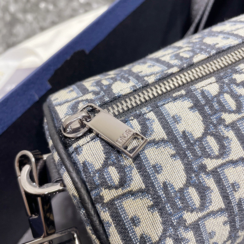 Dragons Bags Detail