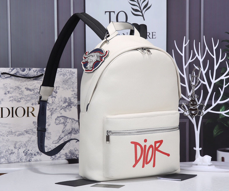 Dragons Bags Detail