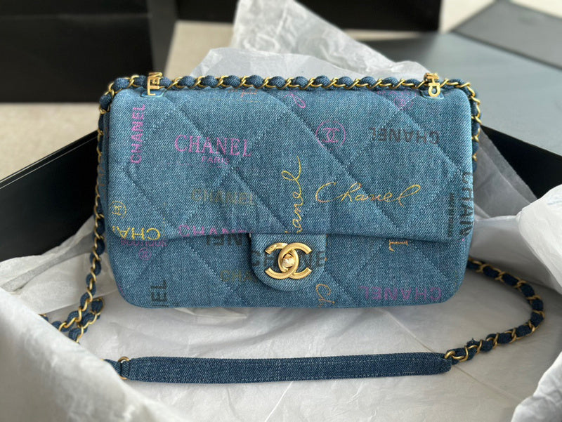 Dragons Bags Detail