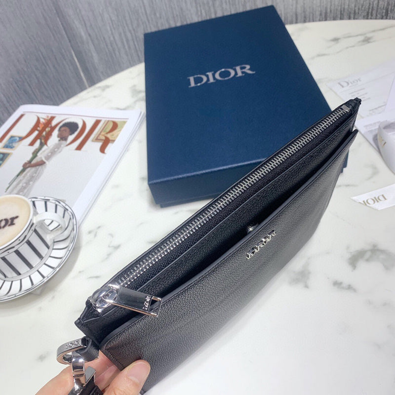 Dragons Bags Detail