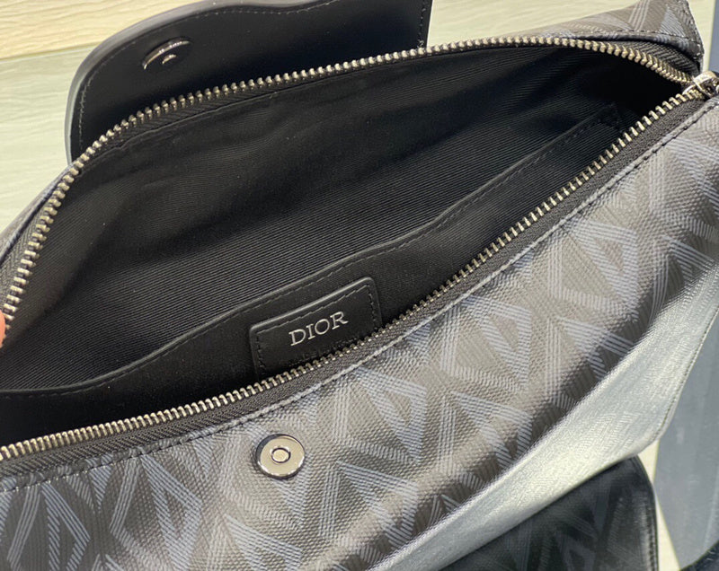 Dragons Bags Detail