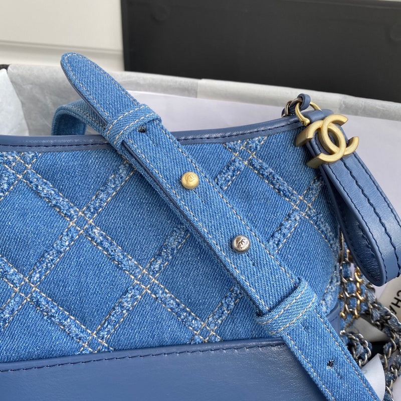 Dragons Bags Detail