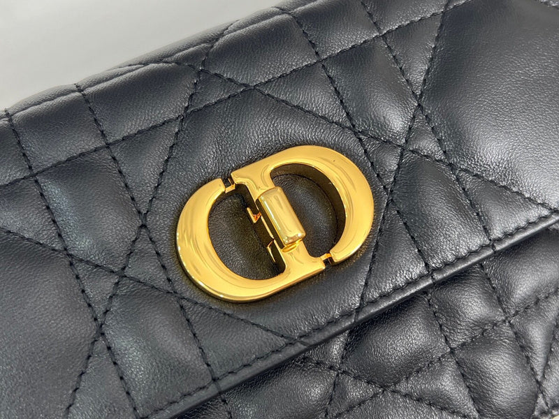 Dragons Bags Detail