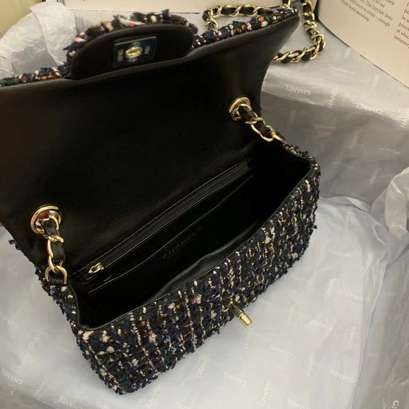 Dragons Bags Detail