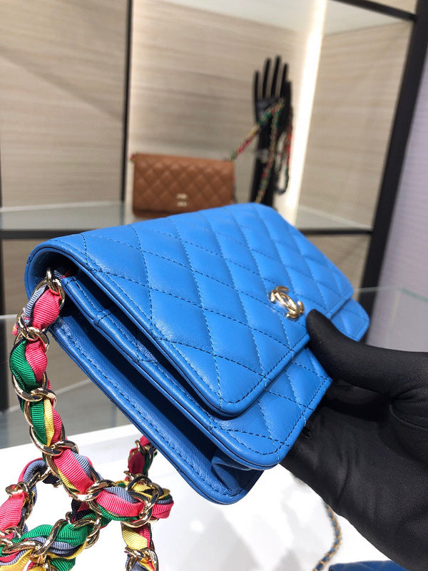 Dragons Bags Detail