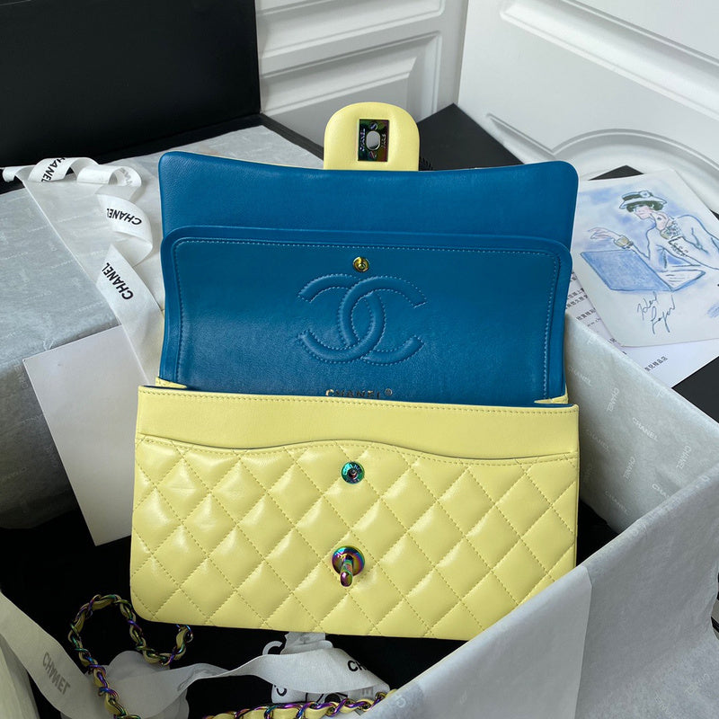 Dragons Bags Detail