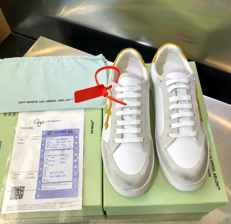 Dragons Bags Detail