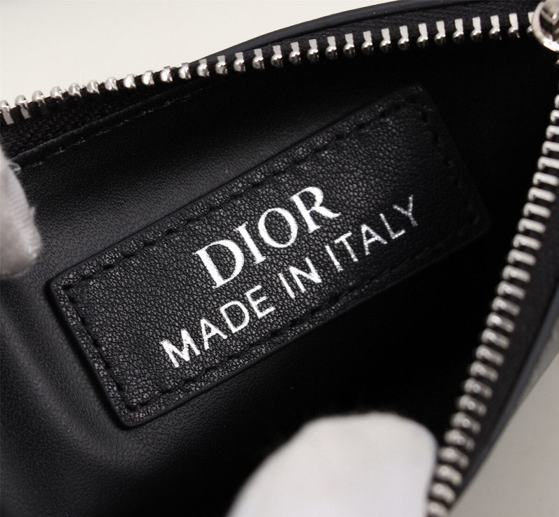 Dragons Bags Detail