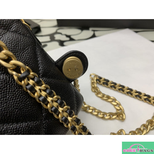 Dragons Bags Detail