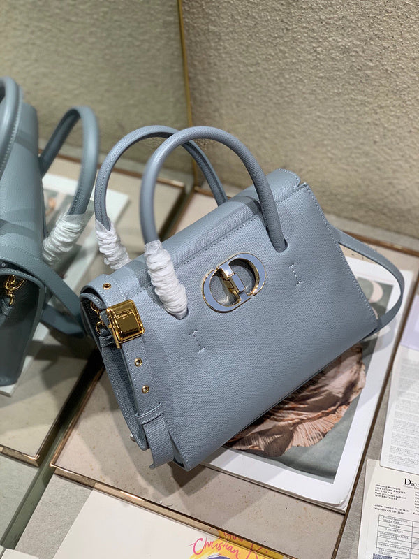Dragons Bags Detail