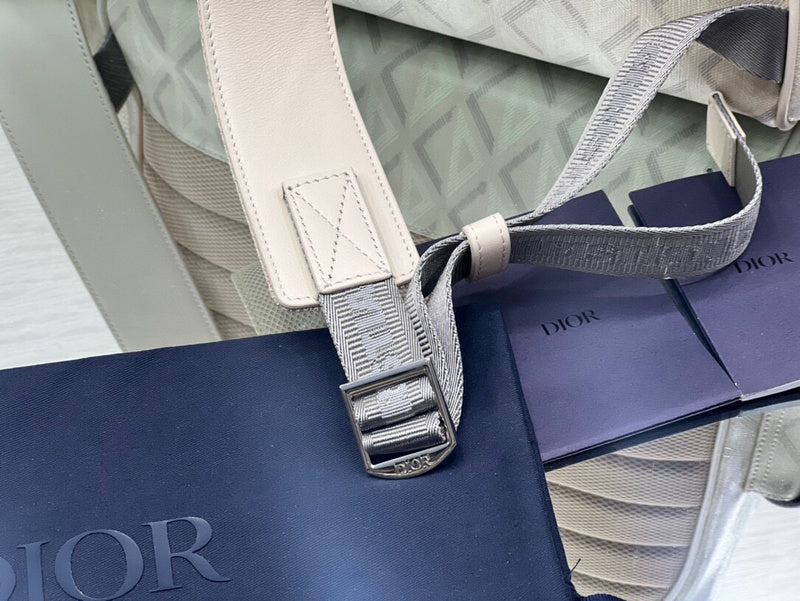 Dragons Bags Detail