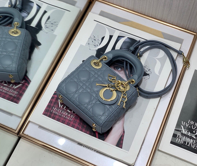 Dragons Bags Detail