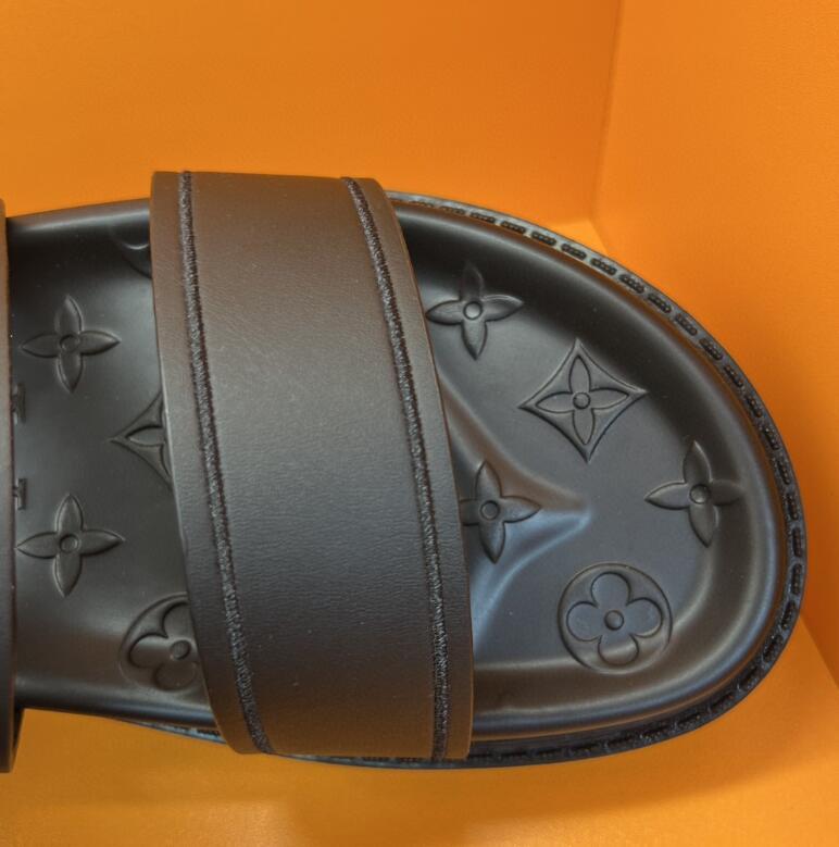 Dragons Bags Detail