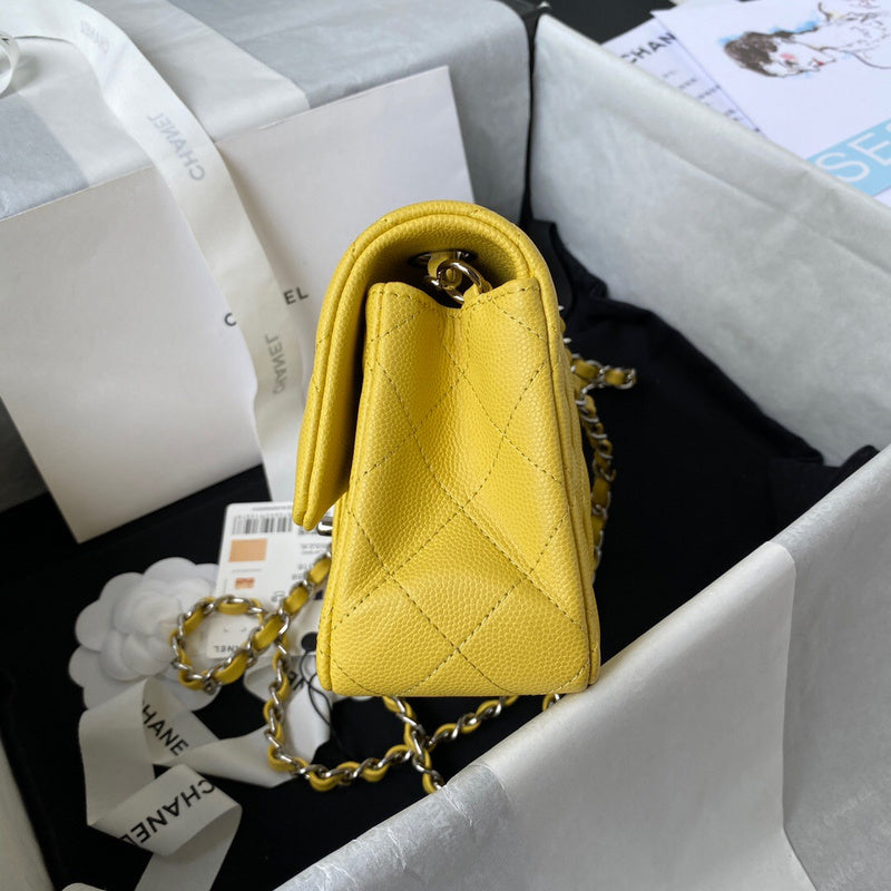 Dragons Bags Detail