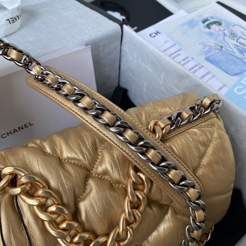 Dragons Bags Detail