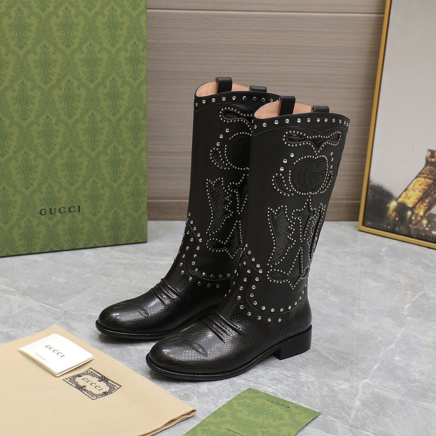 Vbs WOMEN'S BOOT WITH DOUBLE G AND STUDS BLACK